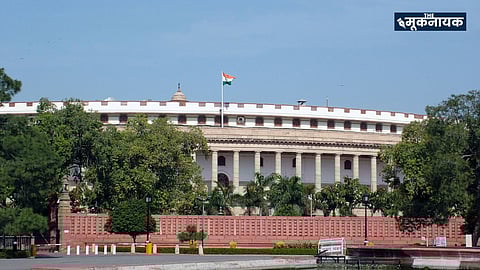 दिल्ली: शीतकालीन सत्र में गर्मा-गर्मी, अब तक 92 सांसद हो चुके हैं निलंबित!