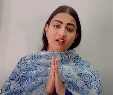 'सेव दी गर्ल चाइल्ड' की ब्रांड एम्बेसडर पर कई संगीन आरोप, जानिये देश की ये पहली आदिवासी मॉडल क्यों हैं सुर्ख़ियों में?