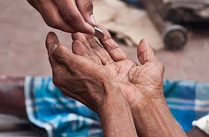 मध्य प्रदेश: भिक्षावृत्ति मुक्त बनाने के लिए प्रदेश के इन शहरों में चलेगा विशेष अभियान!