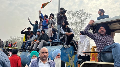शंभू बॉर्डर पर आंदोलन कर रहे किसान।