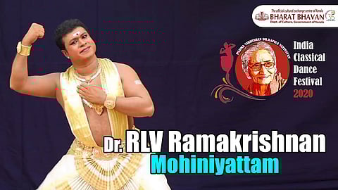 केरलः दलित मोहनीअट्टम कलाकर पर 'कौव्वे सा रंग' टिप्पणी के बाद छिड़ी बहस, क्या कला समाज में भी है जातिवाद?