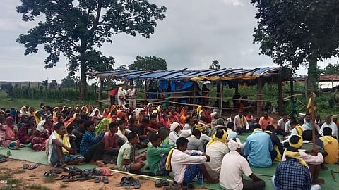 छत्तीसगढ़ में हसदेव अरण्य को बचाने के लिए आंदोलन कर रहे लोग.