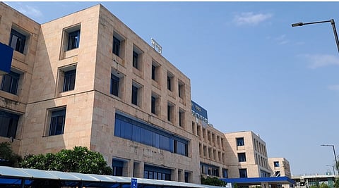 अखिल भारतीय आयुर्विज्ञान संस्थान (एम्स) भोपाल.