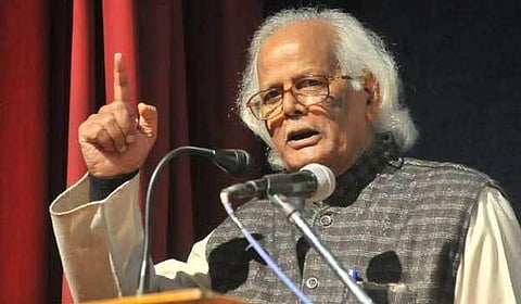 साहित्यकार प्रोफेसर चौथीराम यादव. (फाइल फोटो)