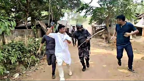 पश्चिम बंगाल के झारग्राम से भाजपा उम्मीदवार प्रणंत टुडू पर हमला.