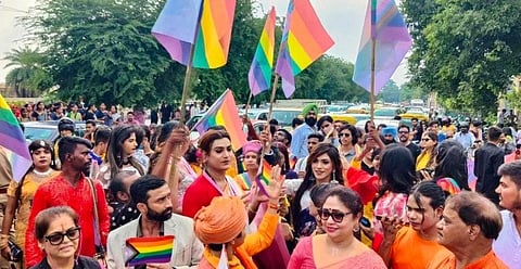 सितंबर 2023 में लखनऊ में प्राइड परेड के दौरान आदिशिव फाउंडेशन की अध्यक्ष प्रियंका रघुवंशी.