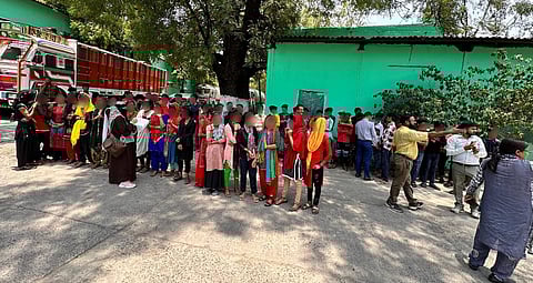 रायसेनः बाल अधिकार संरक्षण आयोग द्वार रेस्क्यू किए गए बालश्रमिक। (फाइल फोटा)