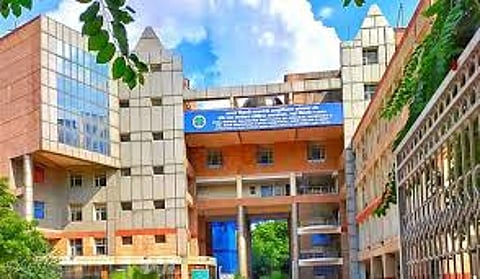 ABVIMS & Dr Ram Manohar Lohia Hospital