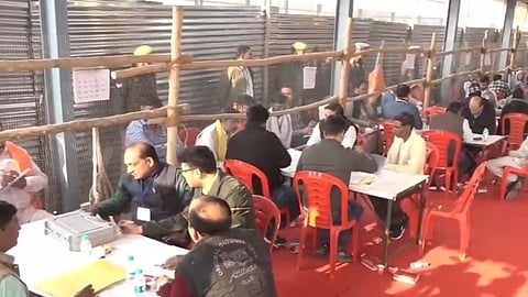 झारखंड चुनाव रिजल्ट : हेमंत, बाबूलाल और चंपई आगे, कल्पना और हेमंत सरकार के कई मंत्री पिछड़े