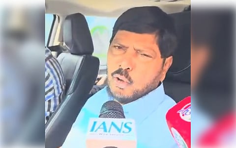 केंद्रीय सामाजिक न्याय अधिकारिता राज्यमंत्री और आरपीआई के प्रमुख रामदास आठवले