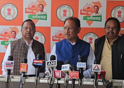 छत्तीसगढ़ सरकार पत्रकार मुकेश चंद्राकर के परिजनों को देगी 10 लाख रुपये, सीएम साय ने कांग्रेस पर किया कटाक्ष