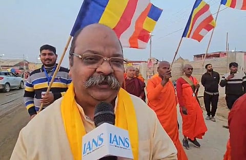 बौद्ध महाकुंभ यात्रा: बौद्ध धर्म के प्रचारकों ने दिया शांति का संदेश