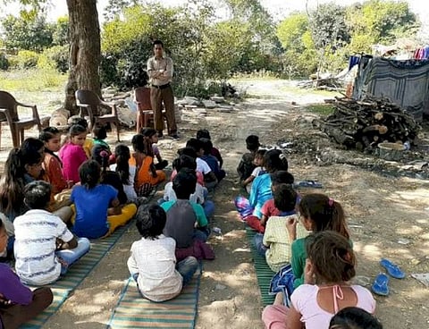 MP: भवनविहीन स्कूलों की संख्या कहीं ज़्यादा, सरकारी रिकॉर्ड पर उठे सवाल, NSUI ने की विशेष बजट की मांग