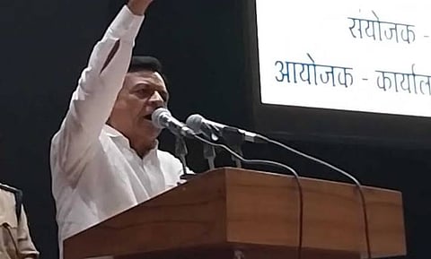 MP के डिप्टी सीएम जगदीश देवड़ा का विवादित बयान, कहा- "देश और सेना पीएम मोदी के चरणों में नतमस्तक"