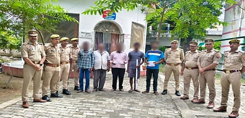 पुलिस ने 5 अभियुक्तों वैभव सिंह, विपिन मौर्या उर्फ अनुज मौर्या, विजय कुमार, सहदेव और सुरेश कुमार को गिरफ्तार कर कोर्ट में पेश किया, जहां उन्हें न्यायिक हिरासत में भेज दिया गया।