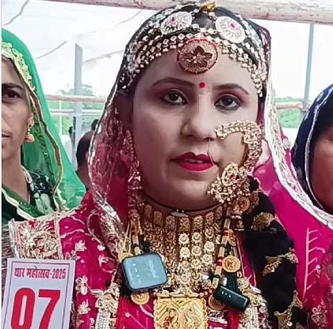 प्रतियोगिता में दूसरा स्थान हासिल करने वाली रिंकू ने खुलेआम आरोप लगाया है कि विजेता नक्षत्री चौधरी का चयन उनकी जाति के आधार पर किया गया, जबकि वह खुद योग्यता के हर पैमाने पर विजेता बनने की हकदार थीं।