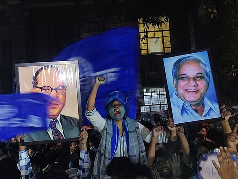 दलित छात्रा कोमल देवी एसएसएस की स्नातकोत्तर छात्रा हैं जो सोशल साइंसेज स्कूल (एसएसएस) के काउंसलर पद पर विजयी हुई हैं।