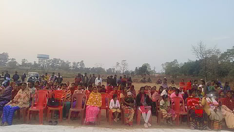 बोकारो जिले के जरीडीह प्रखंड स्थित खुटरी फुटबॉल मैदान, गितीलटांड़ में आदिवासी सेंगेल अभियान के तहत हासा-भाषा (मातृभूमि-मातृभाषा) विजय दिवस को भव्य रूप से संकल्प दिवस के रूप में मनाया गया।