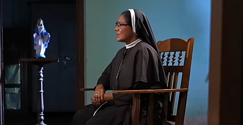 2018 में केरल के कुराविलंगडु स्थित सेंट फ्रांसिस मिशन होम में रहने वाली वरिष्ठ नन सिस्टर रानित ने जालंधर डायोसिस (धर्मप्रांत) के तत्कालीन बिशप फ्रैंको मुलक्कल पर उनके साथ कई बार रेप करने का आरोप लगाया। यह शिकायत भारत में एक अभूतपूर्व घटना थी, क्योंकि इससे पहले कभी किसी नन ने यौन हिंसा के लिए किसी पदस्थ बिशप के खिलाफ औपचारिक पुलिस शिकायत दर्ज नहीं कराई थी।