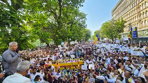 वंचित बहुजन आघाड़ी के राष्ट्रीय अध्यक्ष एड. प्रकाश आंबेडकर ने आंदोलन का नेतृत्व किया।