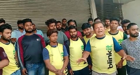 Delivery Partners Protest Blinkit's New Pay System: Gig Workers in India Fight for Fair Treatment