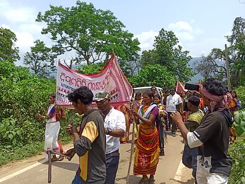 Villagers demonstrated against the "kidnapping" of two activists of Niyamgiri Suraksha Samiti on Aug 6.