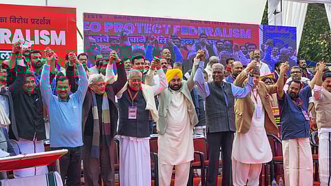 Fund Cuts, ‘Attack’ on Federalism: Kerala Leads Massive Protest in Delhi