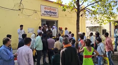 MP: Tehsildar Allegedly Assaults Couple Complaining About Ration Card Delay