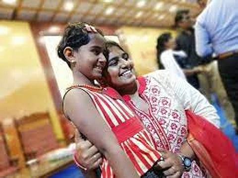 A Kochi stem cell donor saved the life of a 7-yr-old Sri Lankan girl sufferig from thalassaemia by donating blood stem cells.