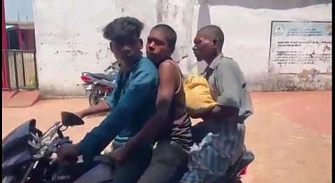 Chhattisgarh: Outcry Over Non Availability of Ambulance in Health Minister's Constituency Following Viral Video of Stillborn's Body Transported on Bike
