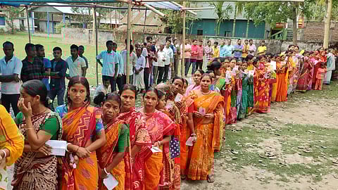 In Lok Sabha constituencies in the Western Ghats, the authors observed that environmental concerns hardly influence electoral politics, despite the fact that the daily lives of people in those regions are closely intertwined with nature.