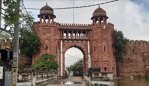 Lok Sabha Elections 2024: From Royalty to Ruin — Darbhanga’s Heritage Fades into Political Backdrop
