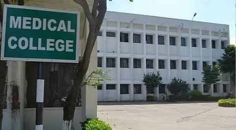 Gujarat: Fee Hike Announced for Over 1,200 Private Medical, Dental, and Paramedical Colleges in State