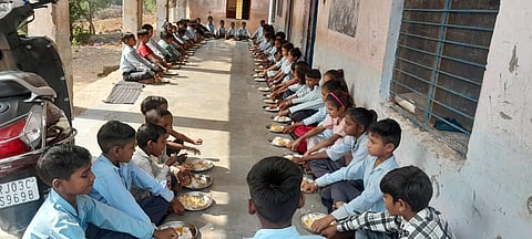 Soaring Inflation Makes Running Midday Meal Scheme a Challenge in Rajasthan Schools