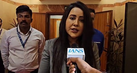 Parbhani Violence: Fadnavis' Wife Mocks Rahul Gandhi Over Dalit Man's Death