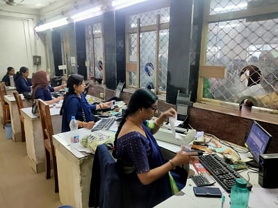 International Women's Day: Small-Town Women in India See 34% Salary Increase Over Three Years, 1 Million Applications in Male-Dominated Fields