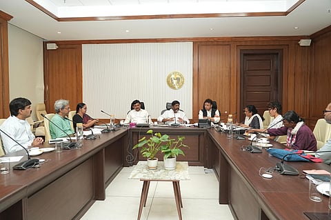 Telangana to withdraw cases booked against HCU students over land row