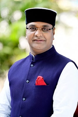 Congress selecting candidates based on caste and religion, alleges BJP’s Vishwas Sarang