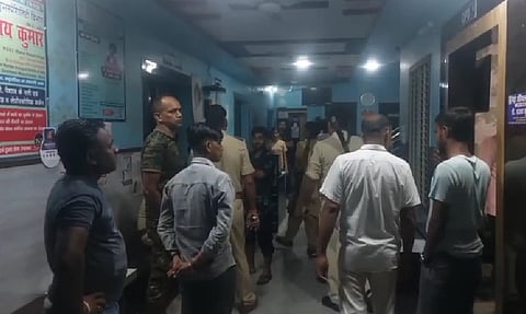 The family members of the deceased have accused the doctor and Metro Hospital of being responsible for the woman's death, citing negligence and lack of proper care as the primary cause.