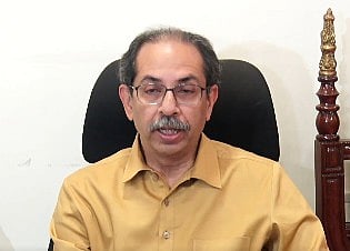 Thackeray accuses Mahayuti govt of making fun of farmers' plight, demands immediate loan waiver