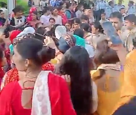 Domestic workers, house maids gheraoed the Cleo County society premises, raised slogans for fair wages, and in moments of intense frustration, shattered the glass door of one building.