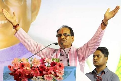 कोरोना काल में एमपी के सीएम शिवराज सिंह को सरकारी खजाना लुटाने में जल्दी क्यों ?