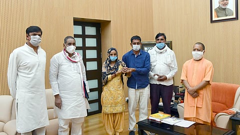 Family Of Girl Who Died In Road Accident While Trying To Escape Eve Teasing Youth Meet Yogi Adityanath In Lucknow