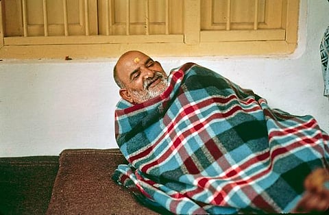 नीब करौरी बाबा की अनंत कथाएँ : जब नहाते हुए महाराज जी ने दिखाया हनुमंत स्वरूप