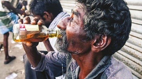 Four Dead After Consuming Illicit Liquor In Pratapgarh, Three Cops Suspended