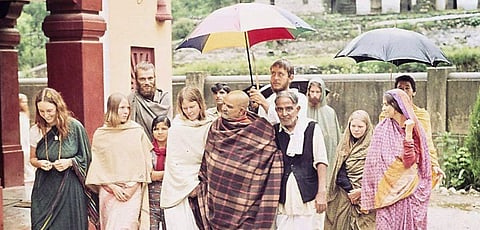 नीब करोली बाबा की अनंत कथाएँ : जब आनंदमयी माँ पहुँची बाबा के दर्शन को