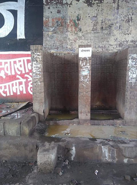 World Toilet Day: Social activists In Agra Demands Free And Clean Public Toilet Facilities