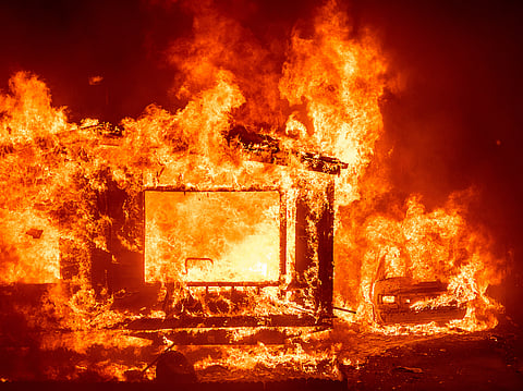 Massive Fire At Tent House In Kanpur