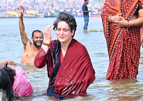 Priyanka Gandhi Vadra Takes A Dip At The Holy Sangam On Mauni Amavasya