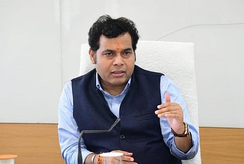 Power Minister Shrikant Sharma Tells Officials To Ensure Settlement Of Power Bill Complaints On Priority